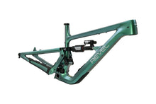 Load image into Gallery viewer, Revel_Ritual_QuantumRace_Frame_45