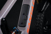 Load image into Gallery viewer, Santa_Cruz_Nomad_C_R_Black