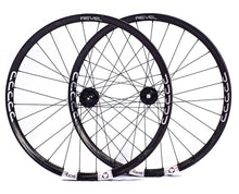 Cargar imagen en el visor de la galería, Revel_RW30_Wheels
