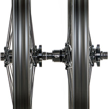 Load image into Gallery viewer, Industry Nine Enduro S Carbon Hydra 29" Wheelset