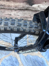 Load image into Gallery viewer, Evil Wreckoning GX i9 MY22  size L - DEMO Bike
