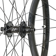 Load image into Gallery viewer, Industry Nine 1/1 Trail - S 29&quot; Carbon Wheelset
