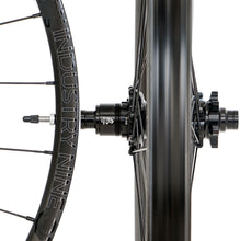 Load image into Gallery viewer, Industry Nine Enduro S Carbon Hydra 29&quot; Wheelset
